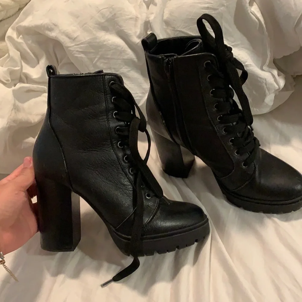 Steve Madden Laurie 6.5 black boots - Picture 1 of 6